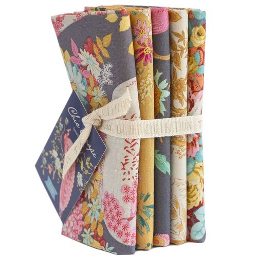 Tilda Chic Escape Fat Quarter Bundle Grey 300129