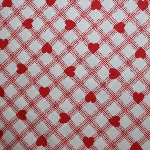 Fabric Remnant -OOP Valentine Rose Tanya Whelan 86cm