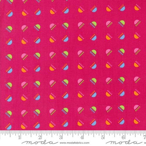 Moda Fiesta Party Bunting Blenders Geometric Raspberry 22474 15